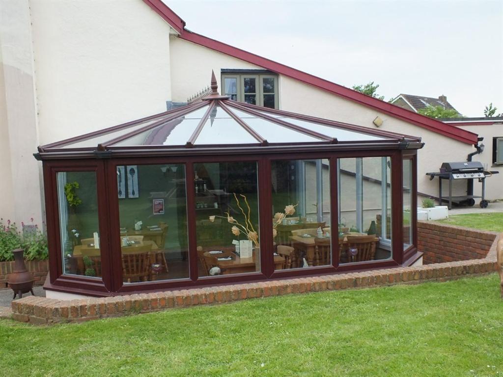 The Babbling Brook Bed & Breakfast Bridgwater Exterior photo